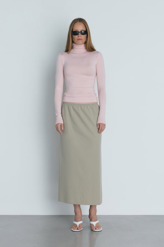 Pembe Boğazlı Tensel Body