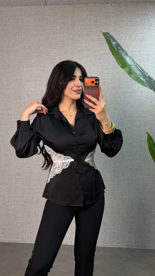 Nille Siyah Beli Dantelli Saten Gömlek