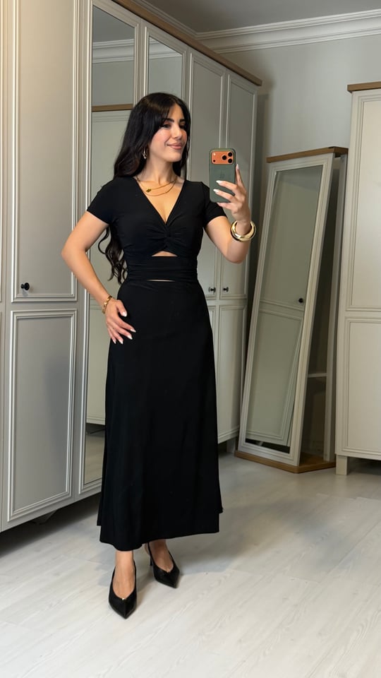 Victoria Siyah Düğümlü Maxi Boy Elbise