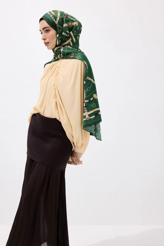 Saddle Emerald