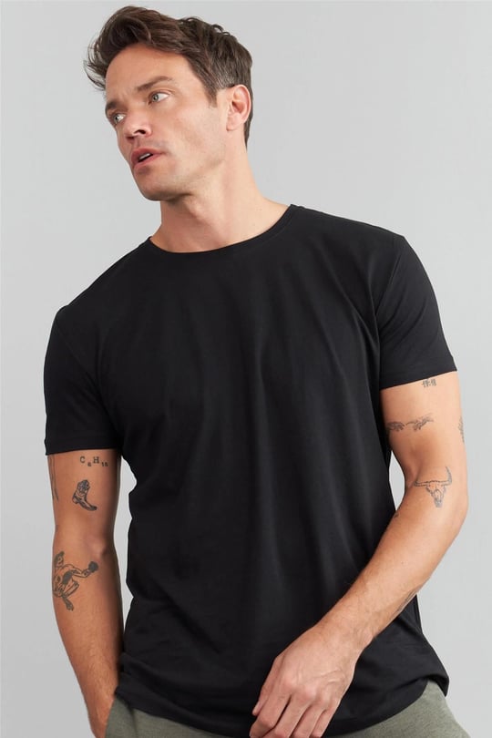 Çetinkaya Mentality 2772B Erkek Slim Fit Bisiklet Yaka 3lü Siyah-Beyaz-Lacivert Tişört Paketi %100 Pamuk