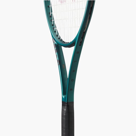 Wilson Blade 98 16/19 V8 305 gr WR078711 Wilson Blade 98 16/19 V8 305 gr WR078711