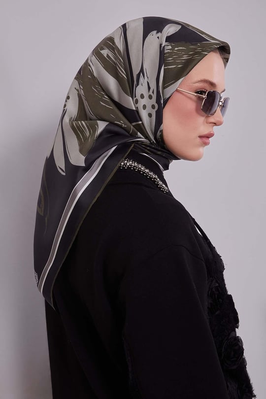 Çiçek Desen Twill İpek Eşarp Gri