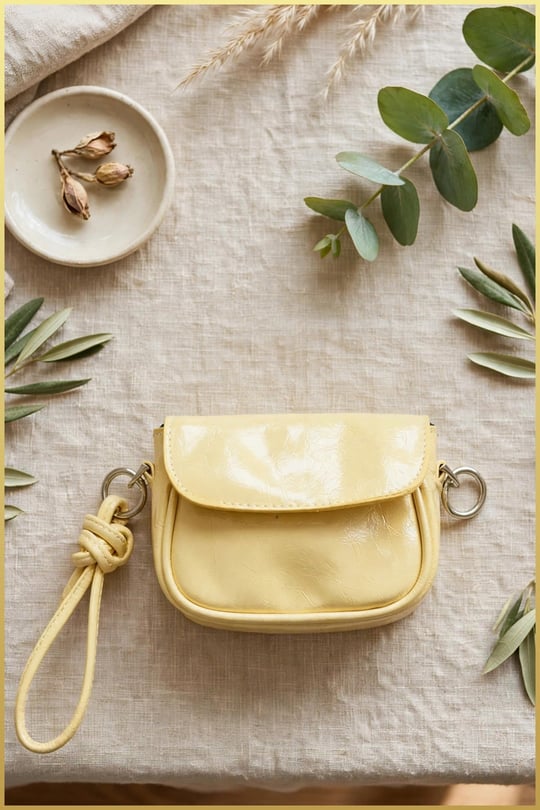 Lovely Kadın Mini Ayarlanabilir Askılı Omuz Çantası - Sarı