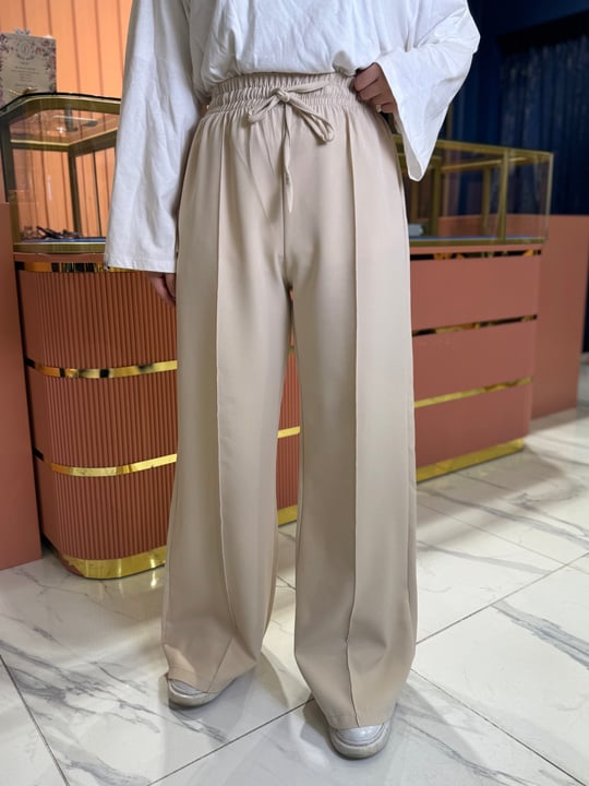 Önü Dikişli Bol Paça Pantolon Bej