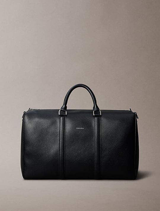 Calvin Klein Calvin Klein Erkek Deri Geniş Kısa Kulp Ve Uzun Omuz Askı Metal Logo Siyah Valiz LV04D3158G-UB1