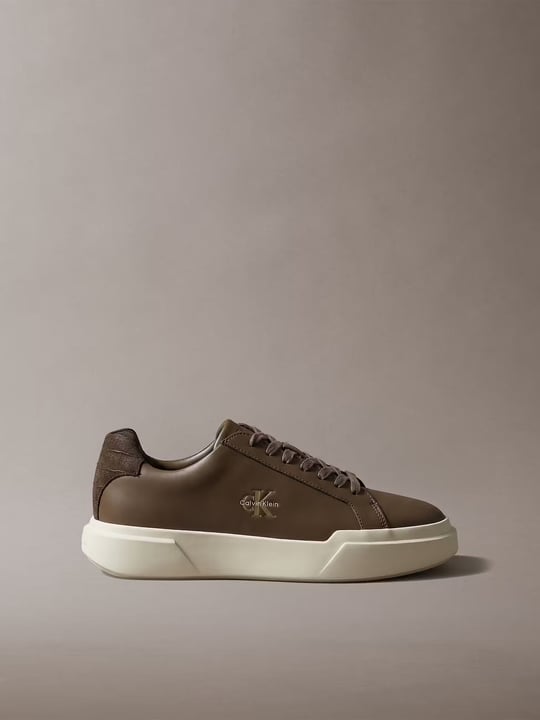 Calvin Klein Calvin Klein Erkek Hakiki Deri Kalın ve Hafif Tabanlı Desenli Süet Detaylı Logolu Kahverengi Sneaker HM0HM02298-0HQ