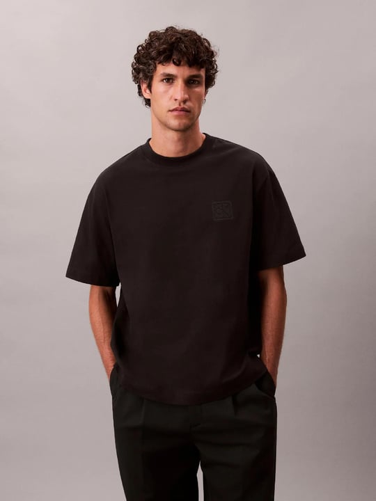 Calvin Klein Calvin Klein Erkek Regular Fit Pamuklu Göğüste CK Logolu Bisiklet Yaka Kısa Kollu Siyah T-Shirt LV04LD224G-UB1