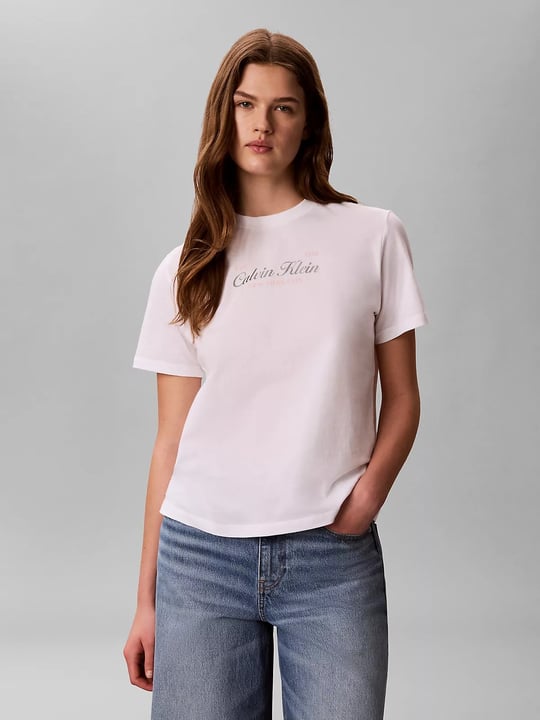 Calvin Klein Calvin Klein Kadın Normal Kesim Yuvarlak Yakalı Logo Baskılı Pamuklu Kısa Kollu Beyaz T-Shirt LV047G804G-YAF