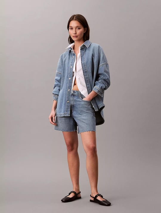 Calvin Klein Calvin Klein Kadın Rahat Kesim Düşük Omuzlu Uzun Kollu Denim Mavi Gömlek LV047E753G-3NS