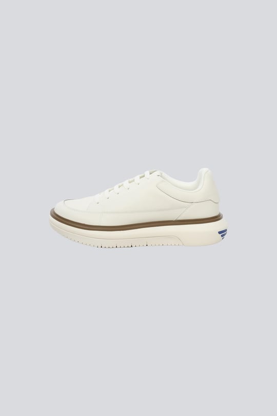 Emporio Armani Emporıo Armani Erkek Topuk Kısmı Logo Desenli Kalın Rahat Taban Bağcıklı Beyaz Sneaker EM003067 AF10848-U0003
