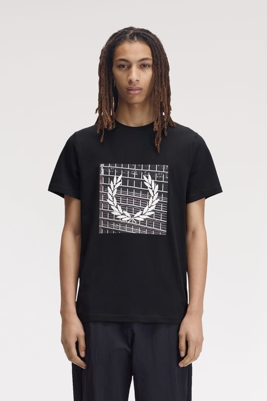 Fred Perry Fred Perry Erkek Regular Fit Pamuklu Kısa Kollu Siyah Kazak M3411-102