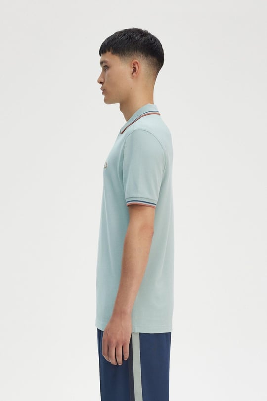 Fred Perry Fred Perry Erkek Regular Fit Yakası ve Kolları Çizgi Detaylı %100 Pamuklu Kısa Kollu Açık Mavi Polo Yaka T-Shirt M3600-Y26