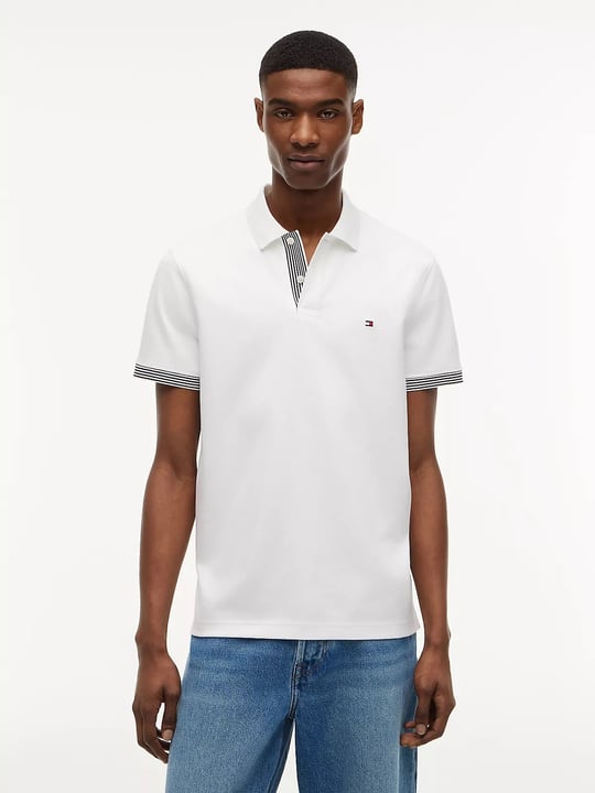 Tommy Hilfiger Tommy Hilfiger Erkek Normal Kalıp Kolunda ve Yakasında Çizgi Desenli Kısa Kollu Beyaz Polo Yaka T-Shirt MW0MW43296-YBR