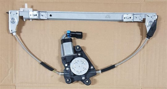 CAM KRİKOSU ÖN SOL MOTORLU ALBEA PALİO