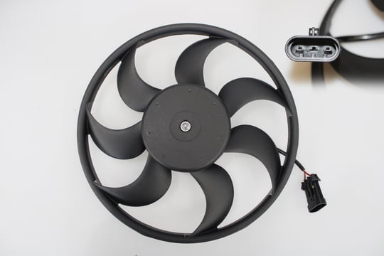 FAN MOTORU ASTRA H 04> 1.6 16V 1.8 16V AT ZAFIRA B 05> (KABLOLU)