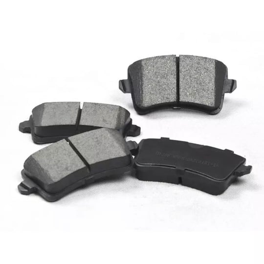 FREN BALATASI ÖN YARIS 1.0VVTİ 1.3VVTİ 1.4D4D 06>