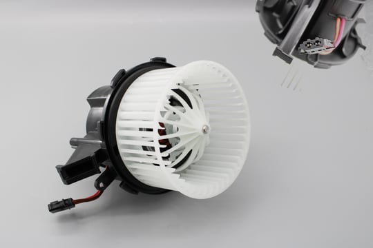 KALORİFER MOTORU AUDI A4 8K B8 A5 8T 8F7 Q5 8R 07>09 133-5x63-5 MM (KABLOLU)
