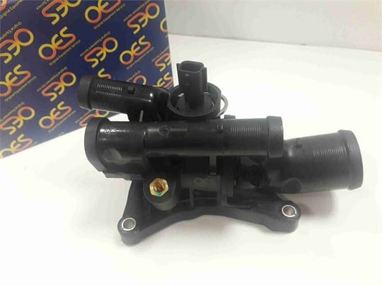 TERMOSTAT KOMPLE RENAULT CLIO V 19 CAPTUR II 20 MEGANE IV 15 DUSTER II 18 TALIANT 21 1.0 TCE H4 D - A CLASS W177 B CLASS W247 CLA C118 W420 X118 NISSAN QASHQAI J11 11.13>