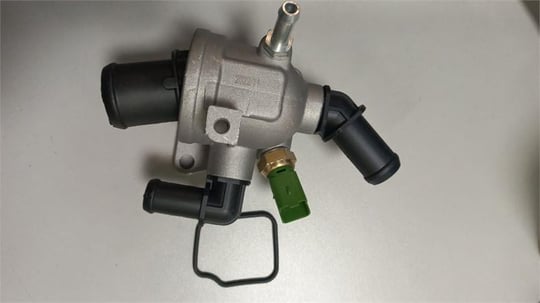 TERMOSTAT MUSURLU CONTALI FIAT 1,3 OPEL CORSA 1,3 EURO4 55224022