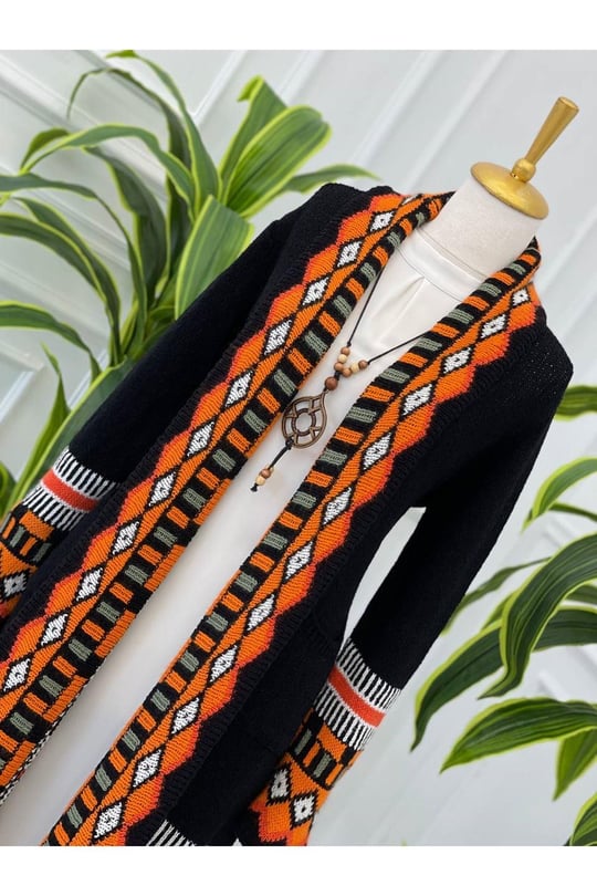 Kilim Desen Püsküllü Hırka 7338 Siyah