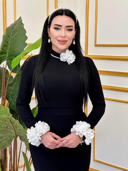 Kolu Ucu Çiçek Krep Elbise 4663 T-25 Siyah
