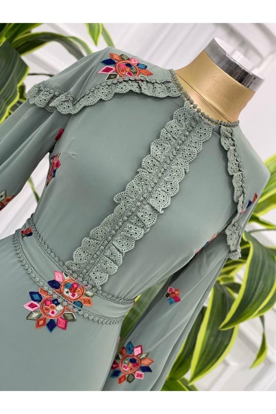 Nakışlı Omuz Dantel Elbise 3576 Yeşil