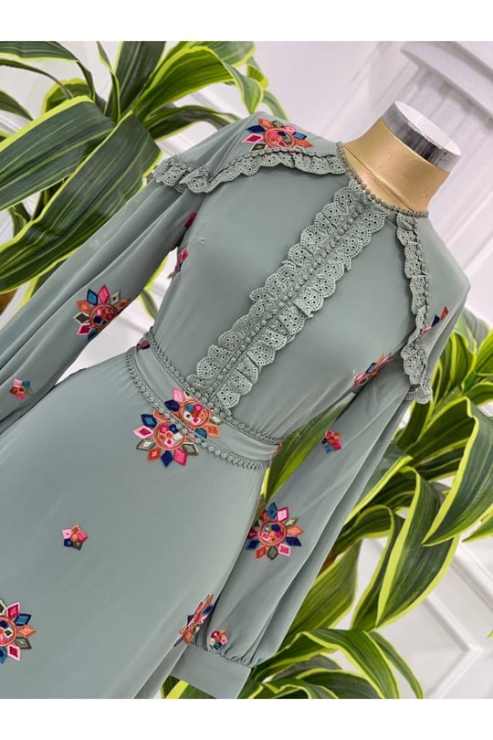 Nakışlı Omuz Dantel Elbise 3576 Yeşil