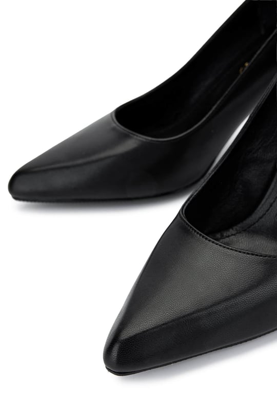 Tamer Tanca Kadın Vegan Siyah Stiletto Ayakkabı