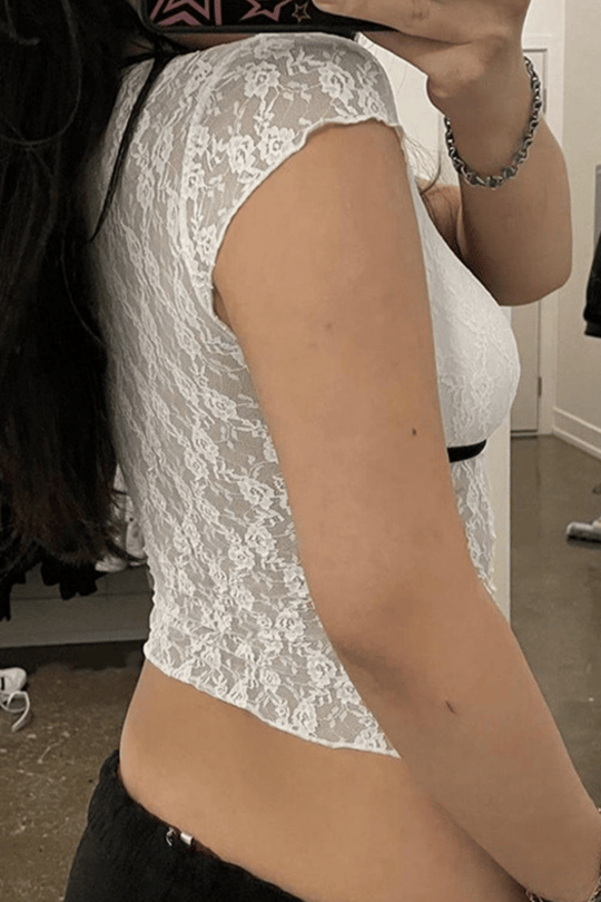 Beyaz Dantelli Siyah Yakalı Ribbon Gotik Grunge Y2K Kısa Kollu Crop 