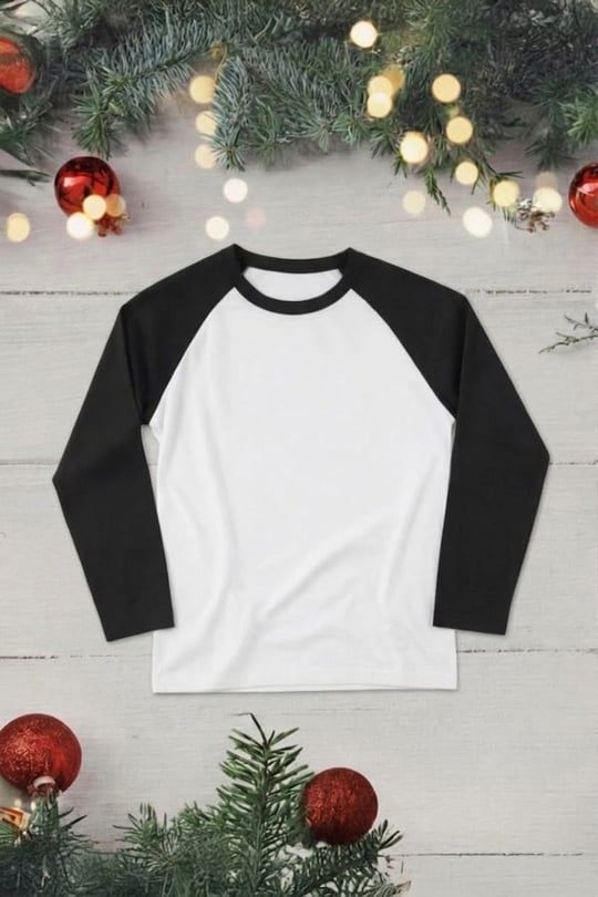 Beyaz Raglan T-Shirt Siyah Kollu Pijama Takımı