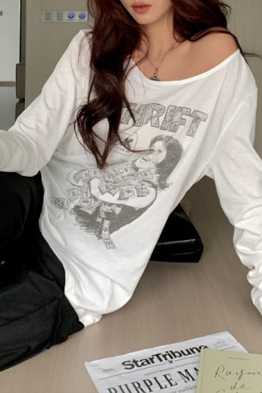 Beyaz Thrift Geniş Yaka Y2K Uzun Kollu Crop