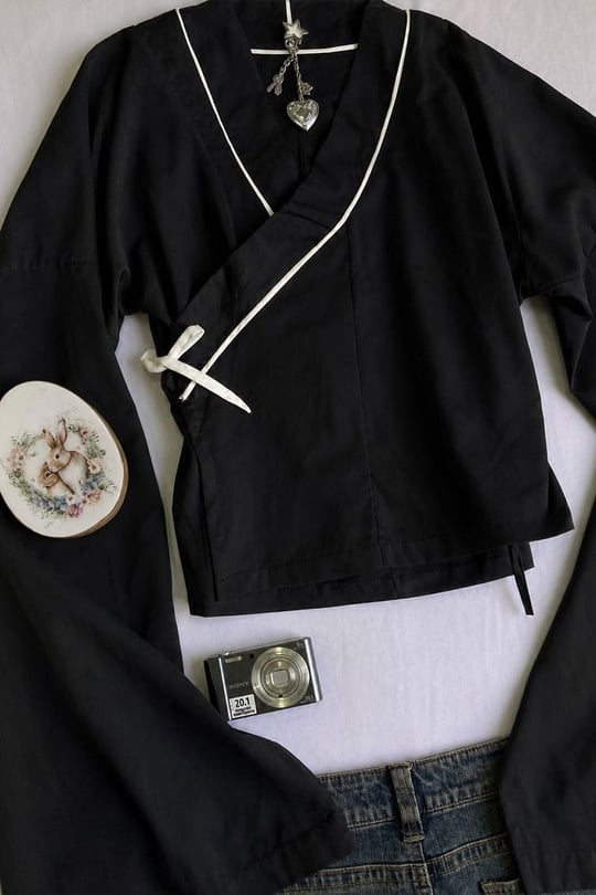 Siyag Qipao Beyaz Şeritli Fiyonk Detaylı Y2K Uzun Kollu Crop