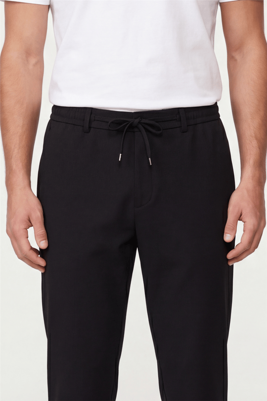 Siyah Dokulu Arka Lastikli Köprü Kemerli Bağcıklı Slim Fit Jogger Pantolon
