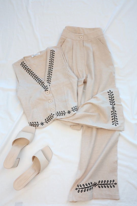 Pantolon TakımKeten Nakışlı Düğmeli Yelek Pantolon Takım