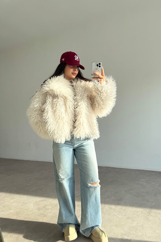 Angus Ekru Yakalı Kürk