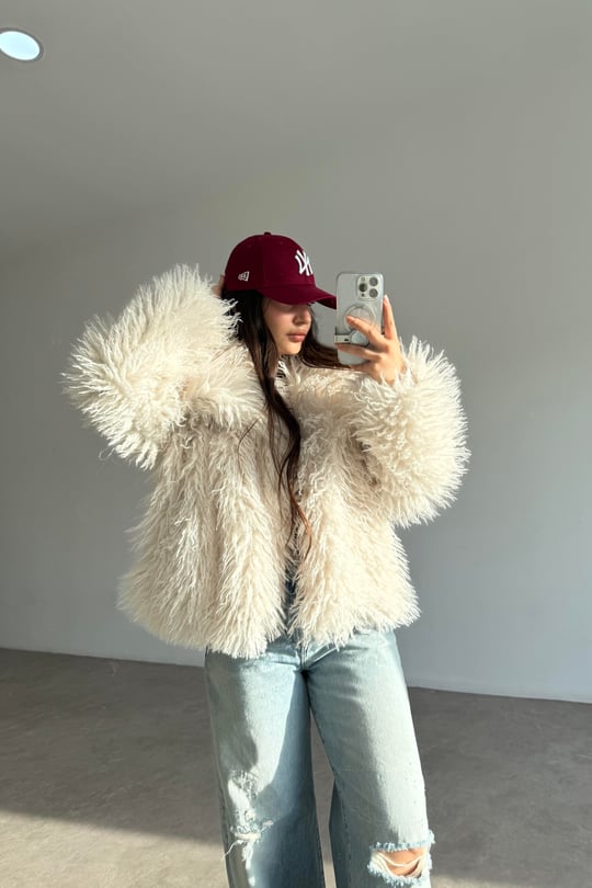 Angus Ekru Yakalı Kürk