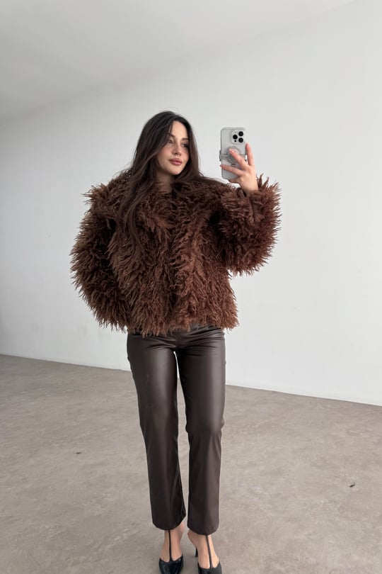 Angus Kahve Yakalı Kürk