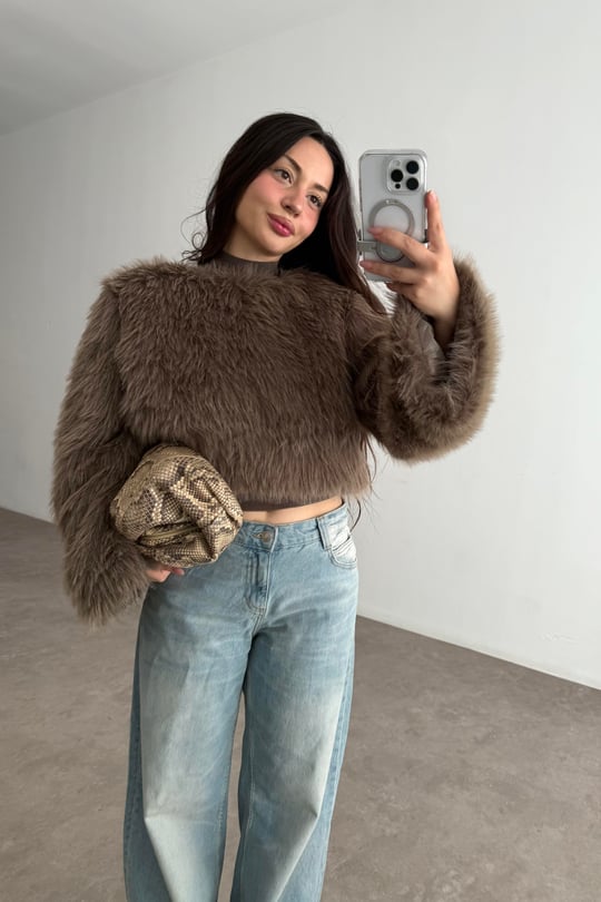 Sıfır Yaka Geniş Kollu Kürk Bluz Kahve