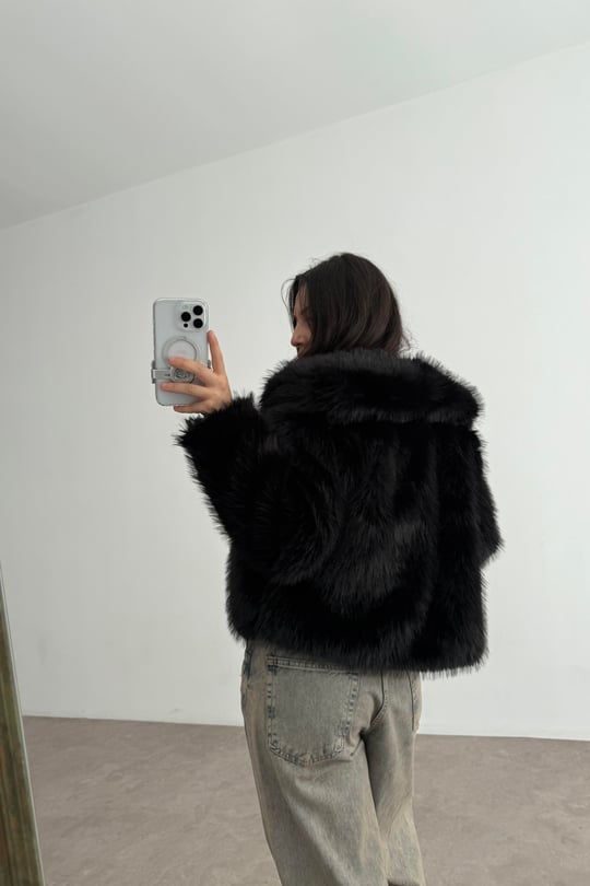 Yakalı Kruvaze Kürk Siyah