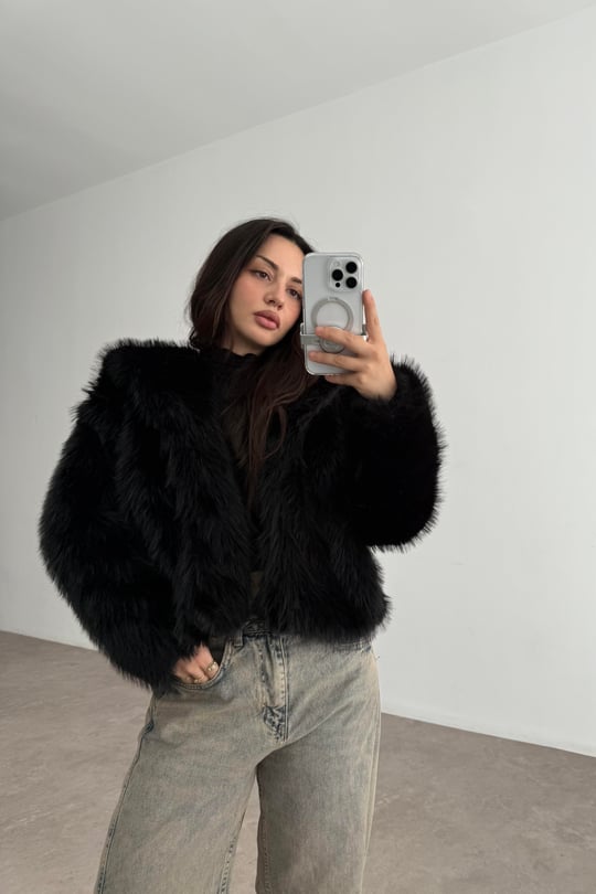 Yakalı Kruvaze Kürk Siyah