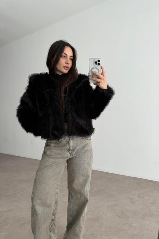 Yakalı Kruvaze Kürk Siyah
