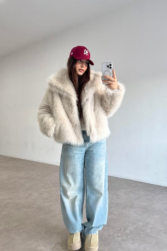 Yakalı Kruvaze Taş Kürk