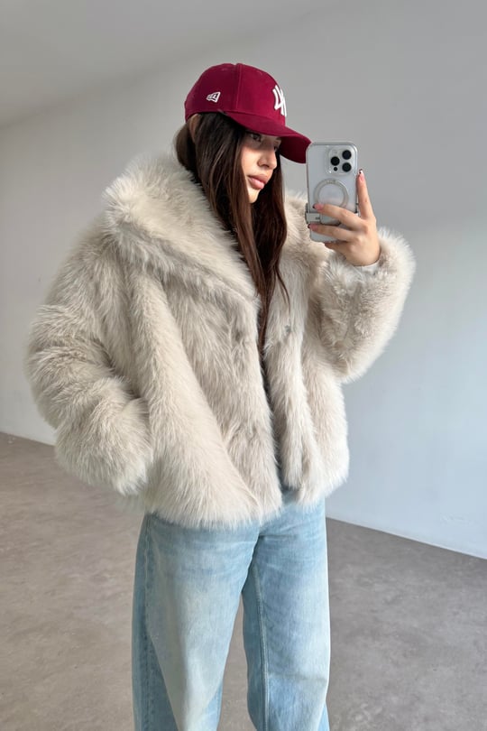 Yakalı Kruvaze Taş Kürk