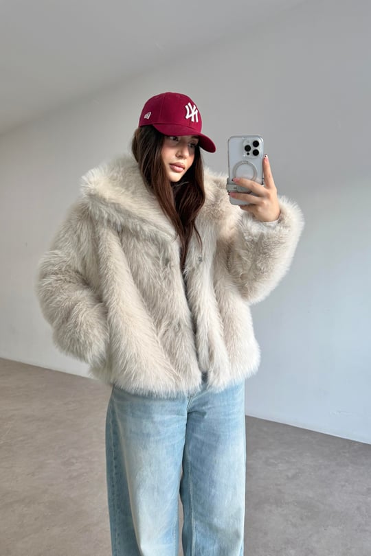 Yakalı Kruvaze Taş Kürk