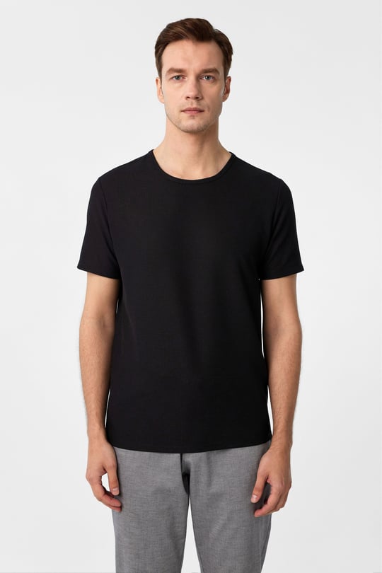 Siyah Slim Fit Armürlü Bisiklet Yaka Tişört