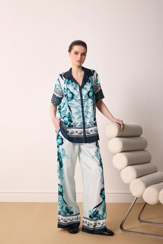 lyra-set-5f4ef3.jpg
