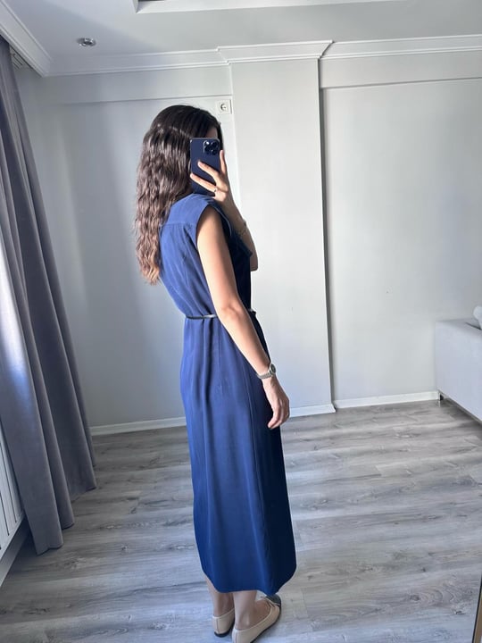 Kemer Detaylı Tencel Lacivert Elbise 