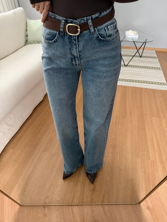 Kemerli Düz Kesim Mavi Jean