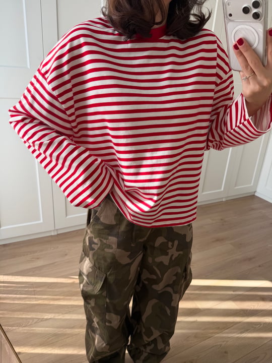 Kırmızı Beyaz Çizgili Sweatshirt 